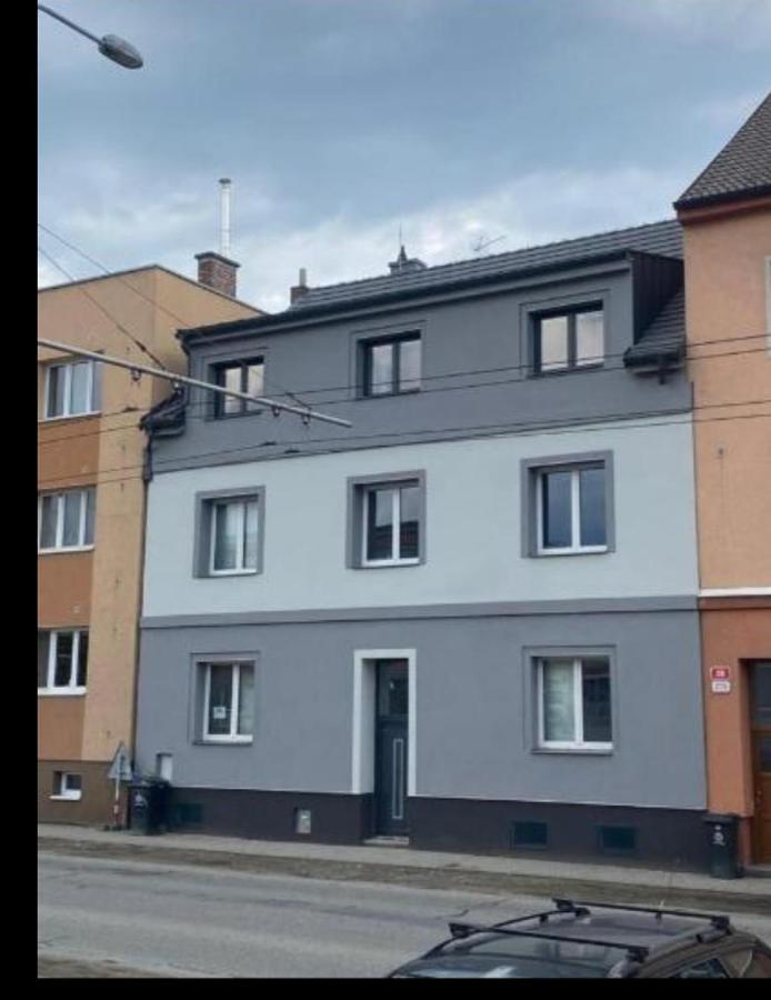 Cerna Ruze - Apartman 7 Plzeň Exterior foto